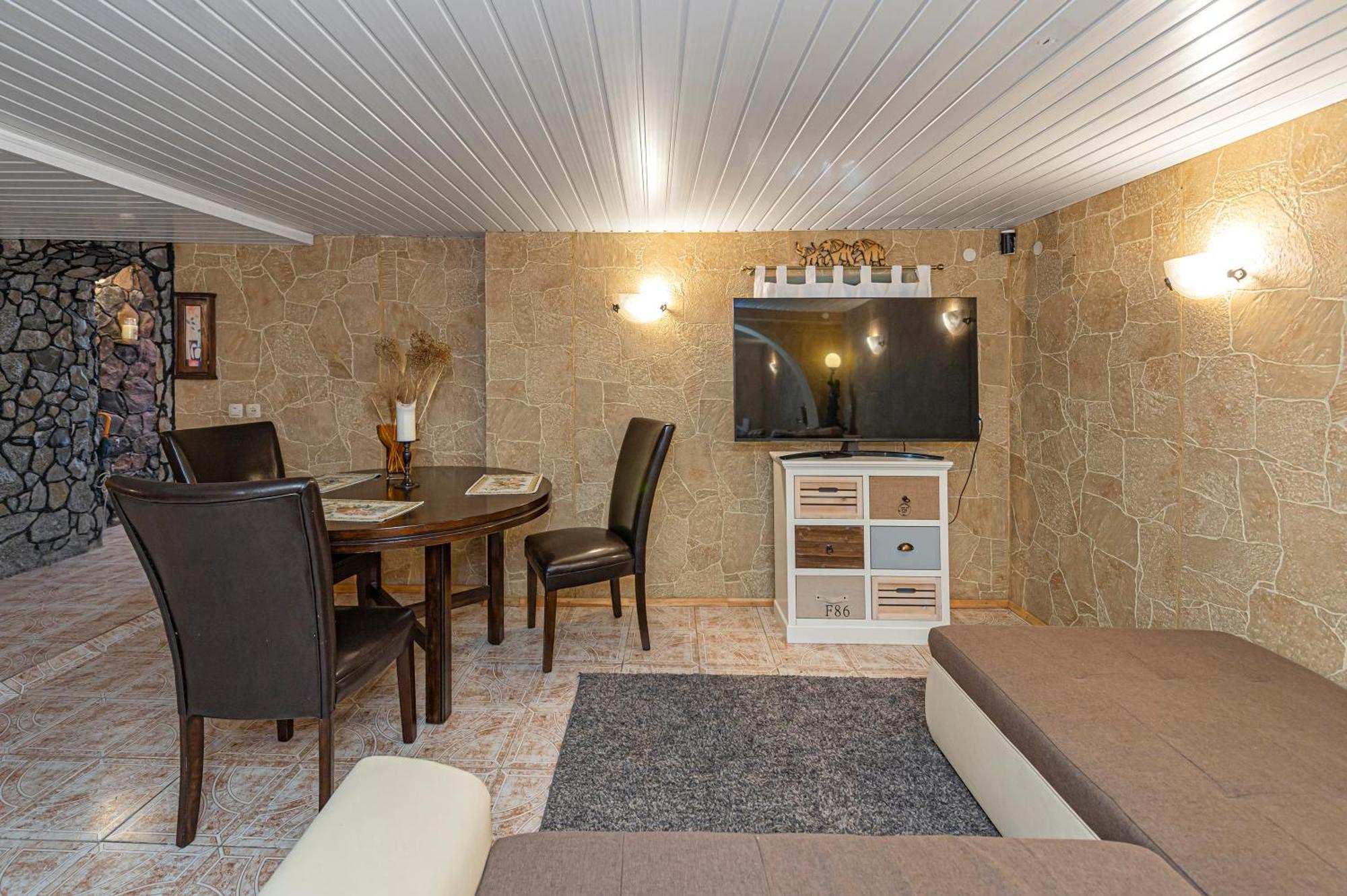 קובנה Spacious Studio Apartment By Polo Apartments מראה חיצוני תמונה